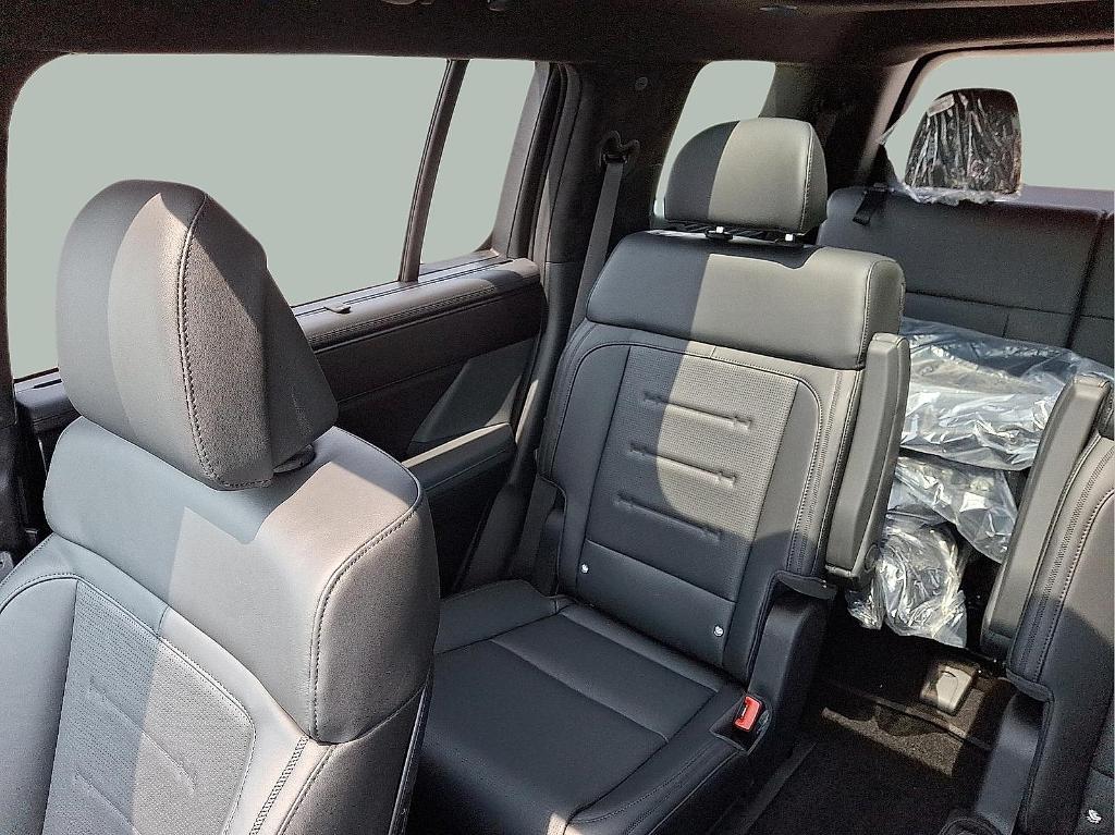 new 2025 Hyundai SANTA FE HEV car, priced at $44,800
