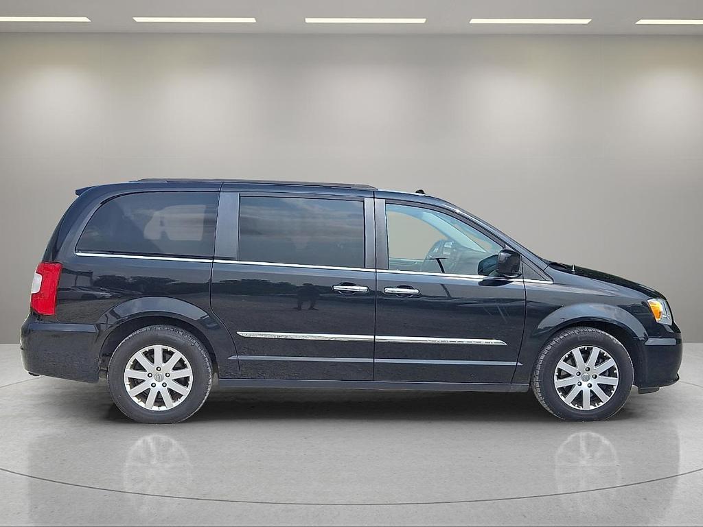 used 2016 Chrysler Town & Country car, priced at $11,990