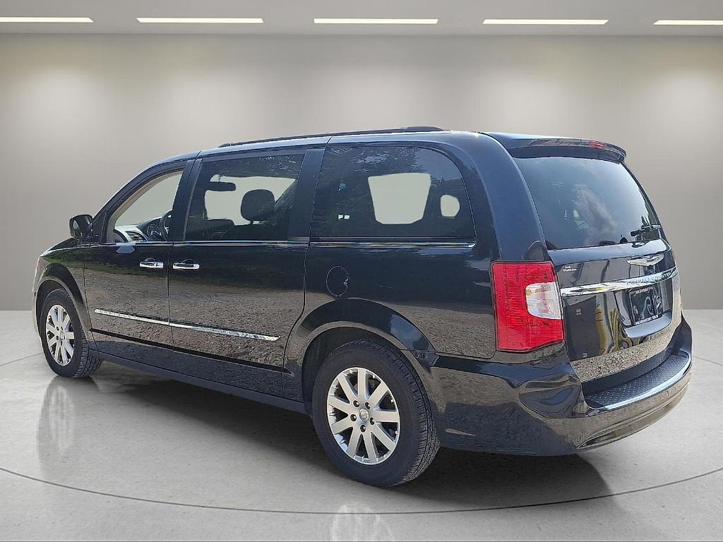used 2016 Chrysler Town & Country car, priced at $11,990