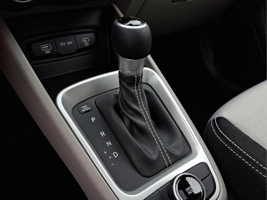 new 2025 Hyundai Venue car, priced at $22,964