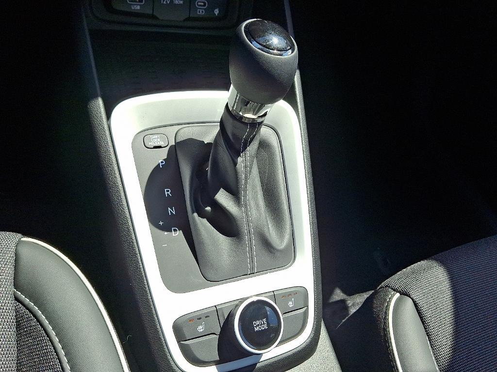 new 2025 Hyundai Venue car, priced at $24,660