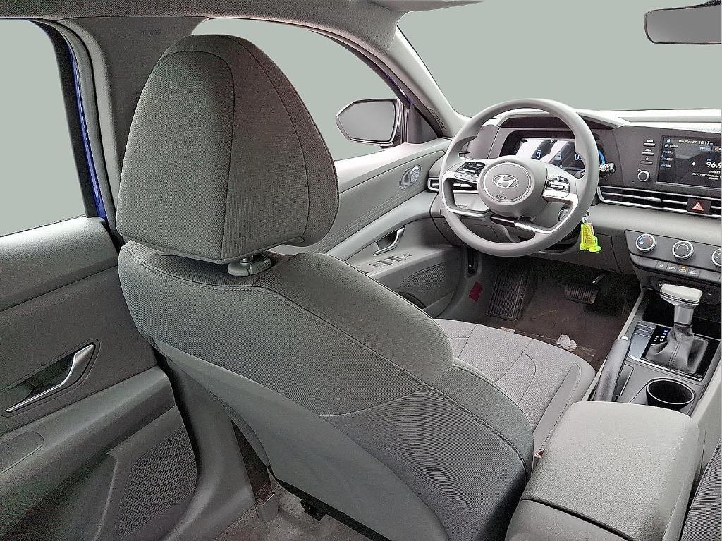 new 2025 Hyundai Elantra car, priced at $22,284