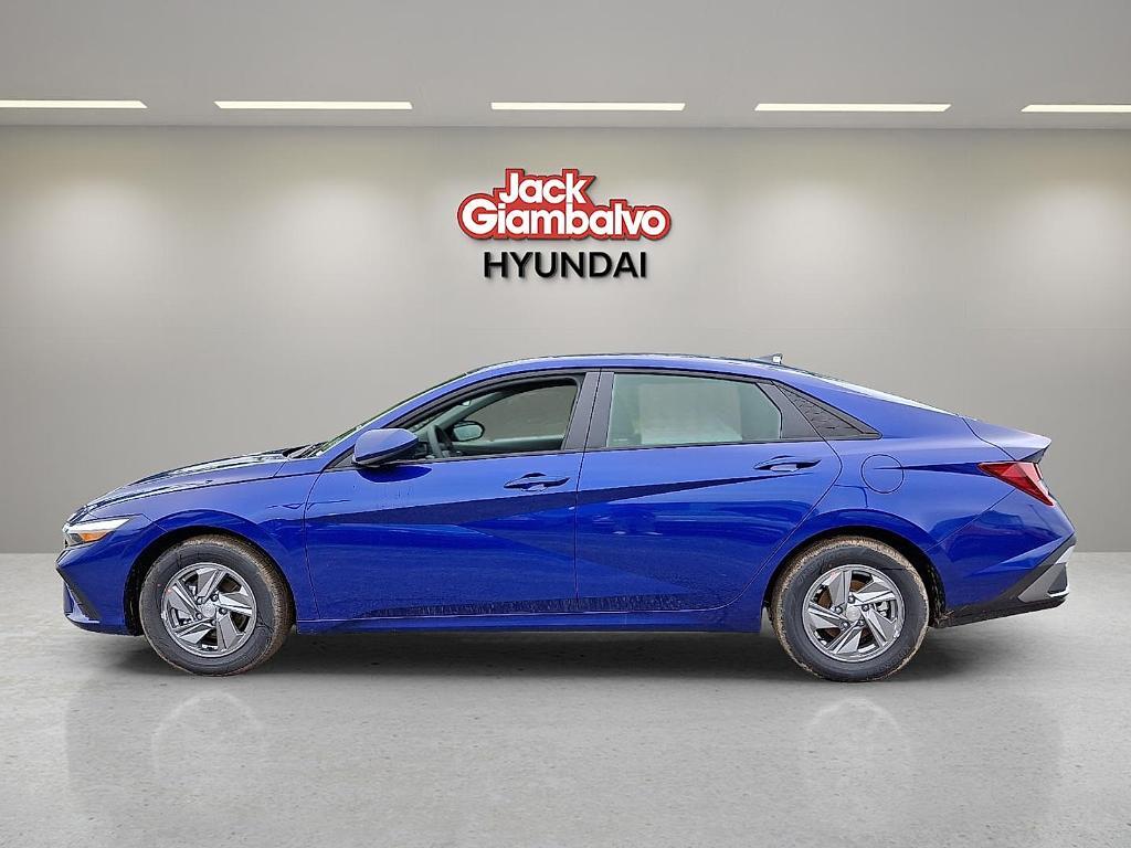 new 2025 Hyundai Elantra car, priced at $22,284
