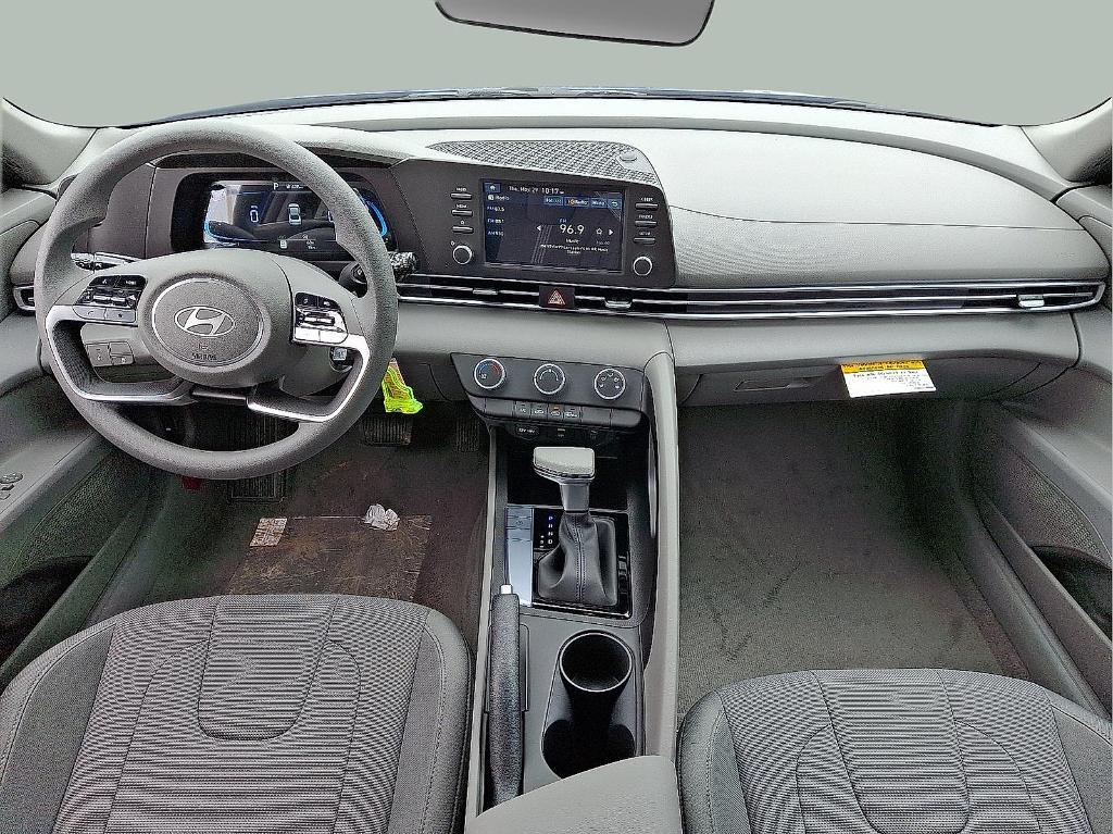 new 2025 Hyundai Elantra car, priced at $22,284