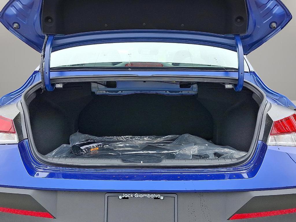 new 2025 Hyundai Elantra car, priced at $22,284