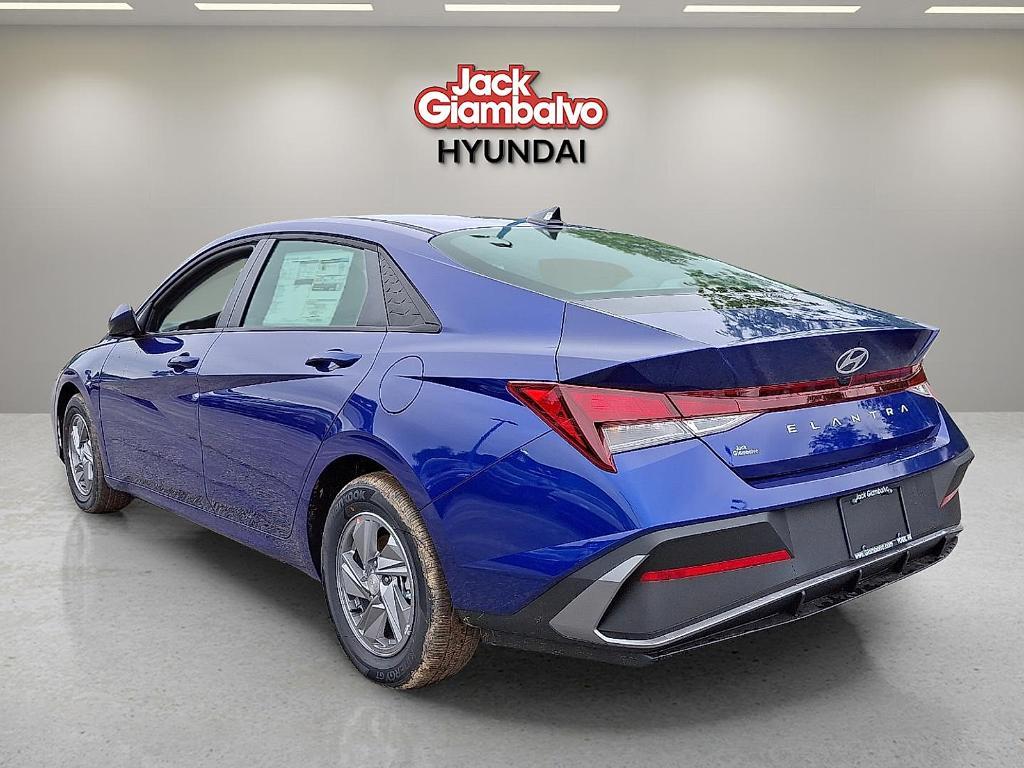 new 2025 Hyundai Elantra car, priced at $22,284