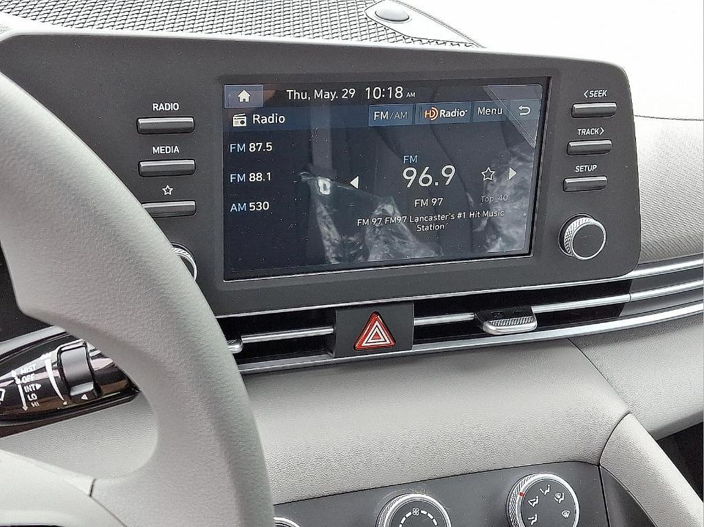 new 2025 Hyundai Elantra car, priced at $22,284