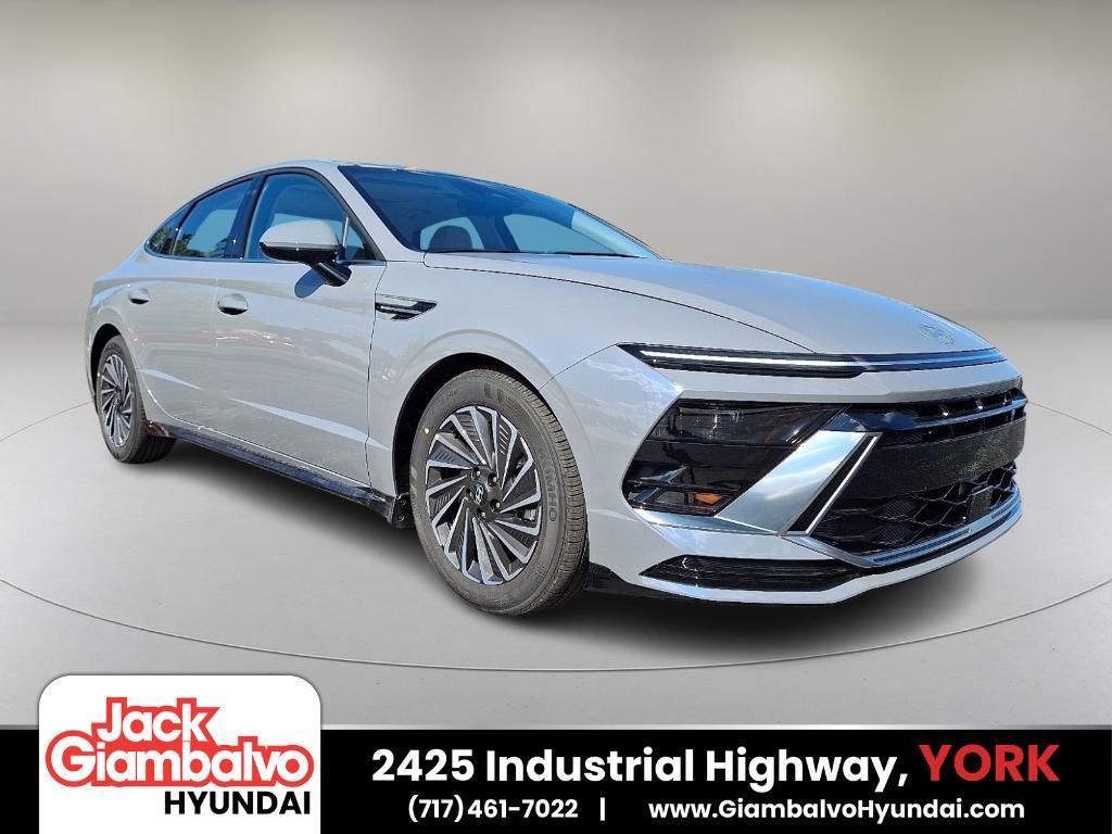 new 2026 Hyundai Sonata Hybrid car, priced at $32,989