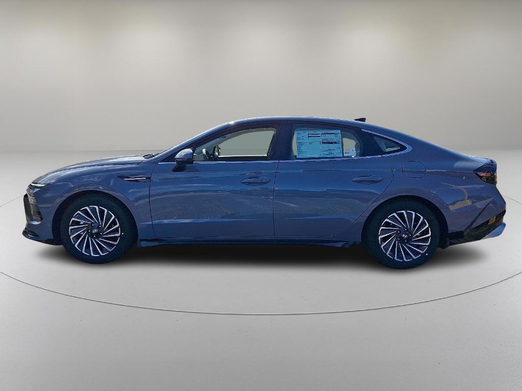 new 2026 Hyundai Sonata Hybrid car, priced at $32,989