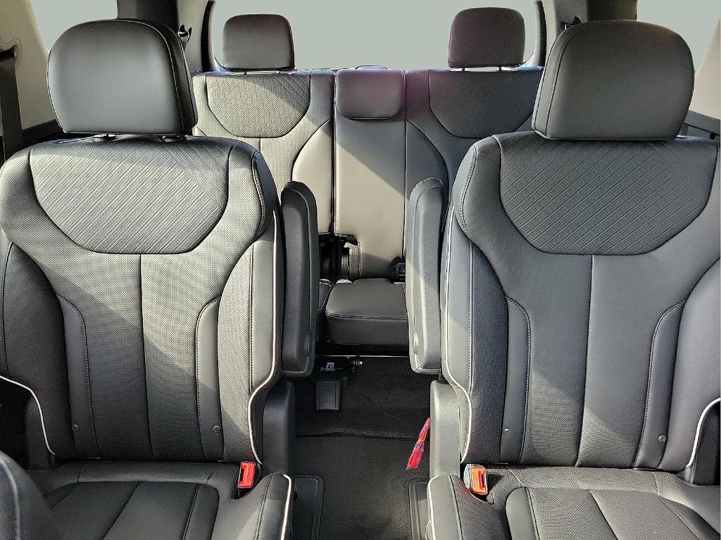 new 2025 Hyundai Palisade car, priced at $44,738