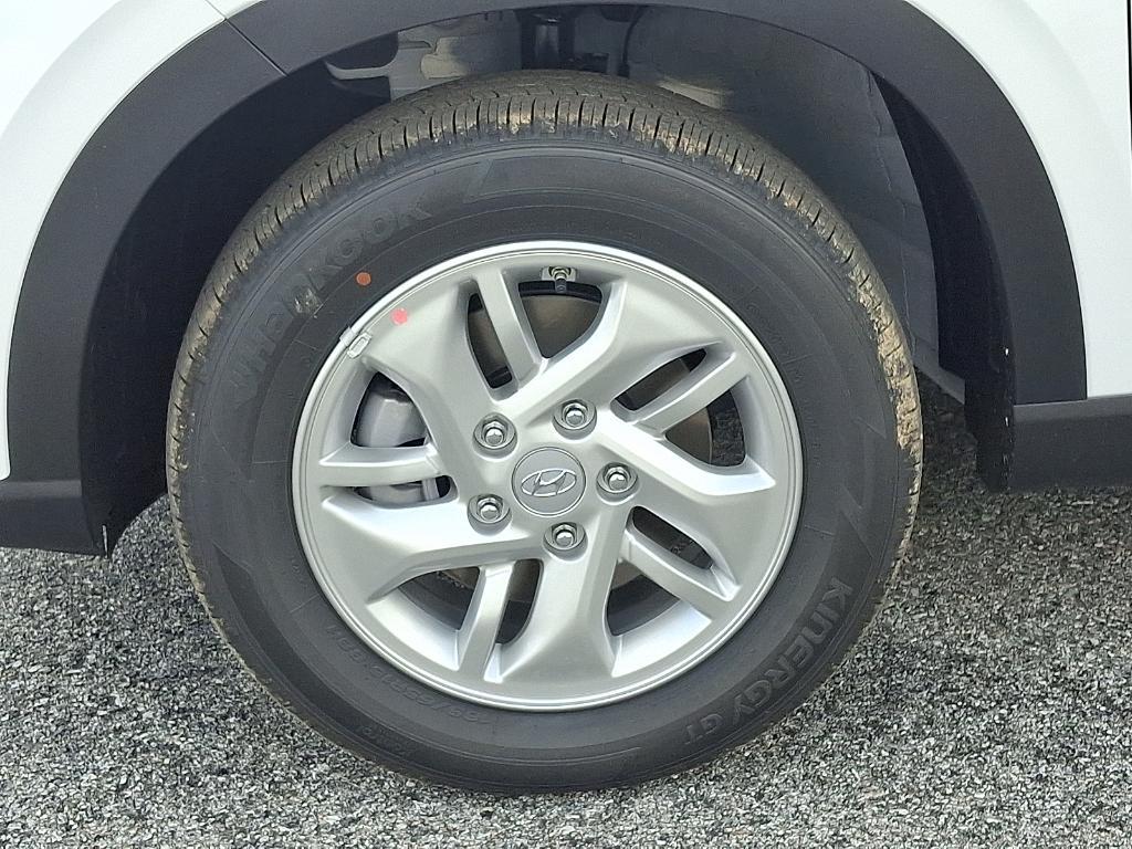 new 2025 Hyundai Venue car, priced at $21,571