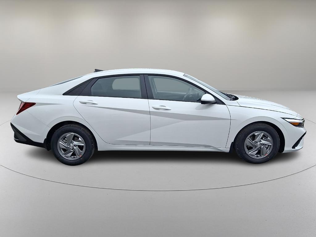 new 2025 Hyundai Elantra car, priced at $22,311