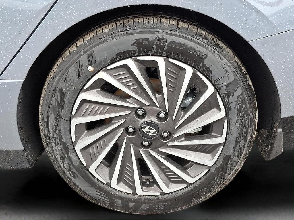 new 2025 Hyundai Sonata Hybrid car, priced at $31,885