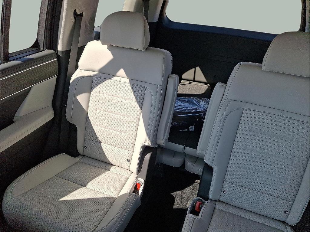 new 2025 Hyundai SANTA FE HEV car, priced at $49,898