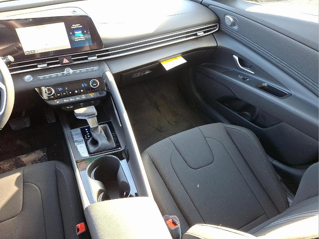 new 2025 Hyundai Elantra car, priced at $25,566