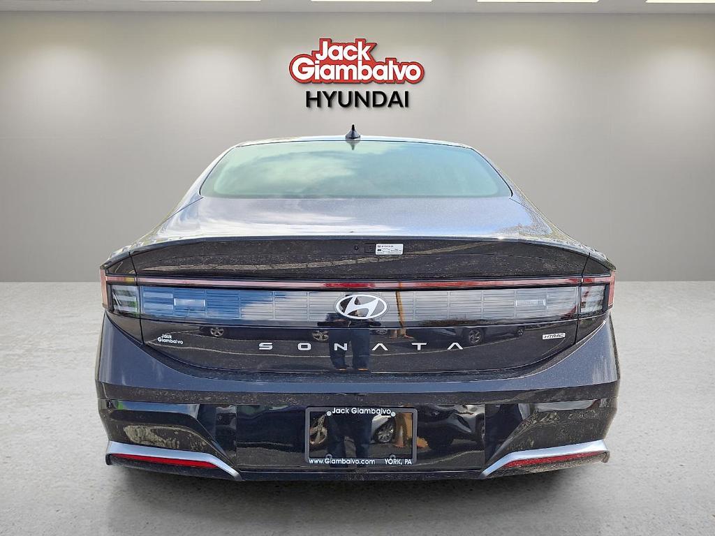 new 2025 Hyundai Sonata car, priced at $29,014
