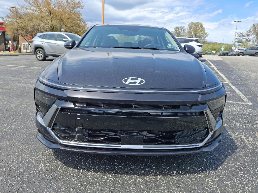 new 2025 Hyundai Sonata car, priced at $29,014
