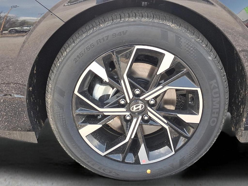 new 2025 Hyundai Sonata car, priced at $29,014
