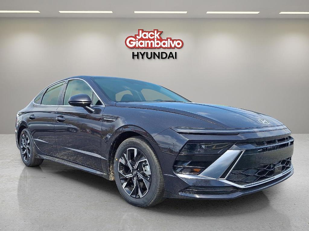 new 2025 Hyundai Sonata car, priced at $29,014