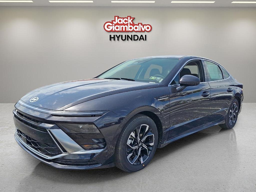 new 2025 Hyundai Sonata car, priced at $29,014
