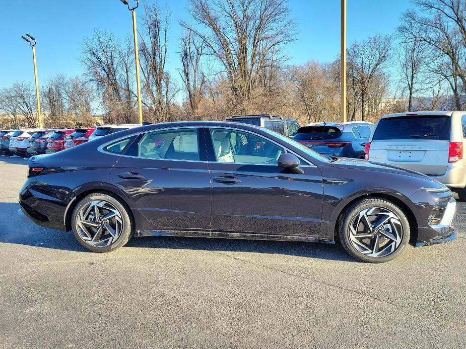 new 2024 Hyundai Sonata car, priced at $31,105