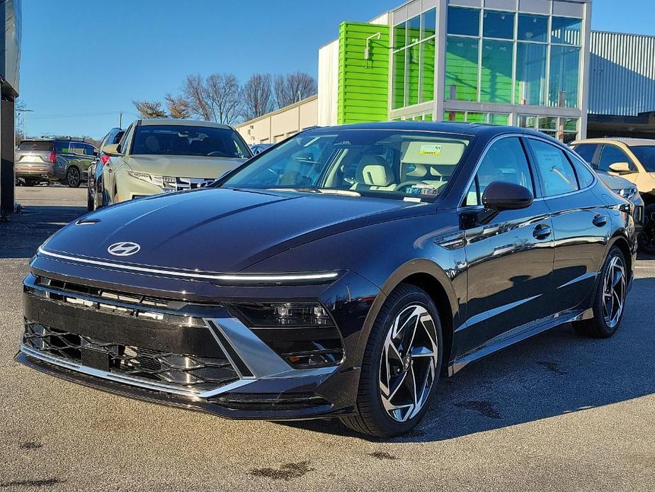 new 2024 Hyundai Sonata car, priced at $31,105