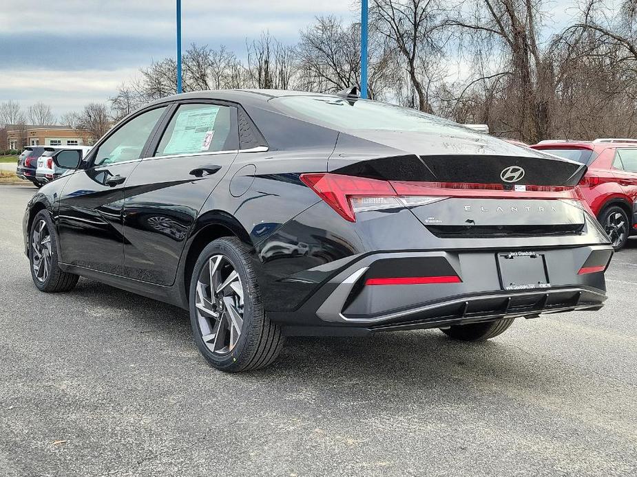 new 2024 Hyundai Elantra car, priced at $26,815