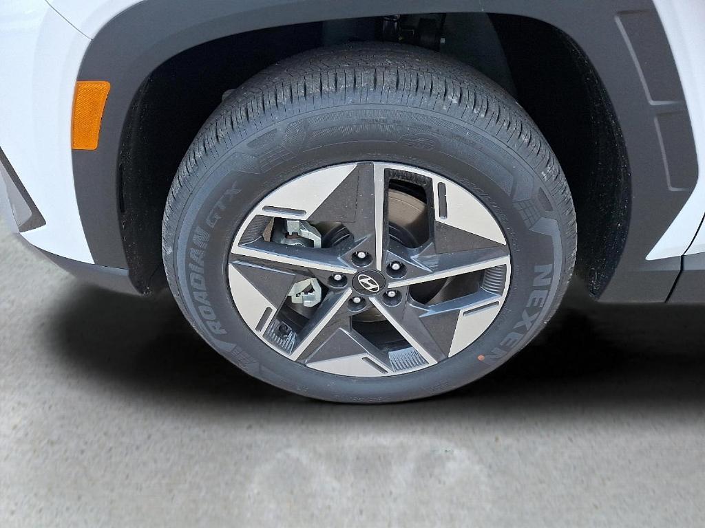 new 2025 Hyundai Tucson car, priced at $34,325