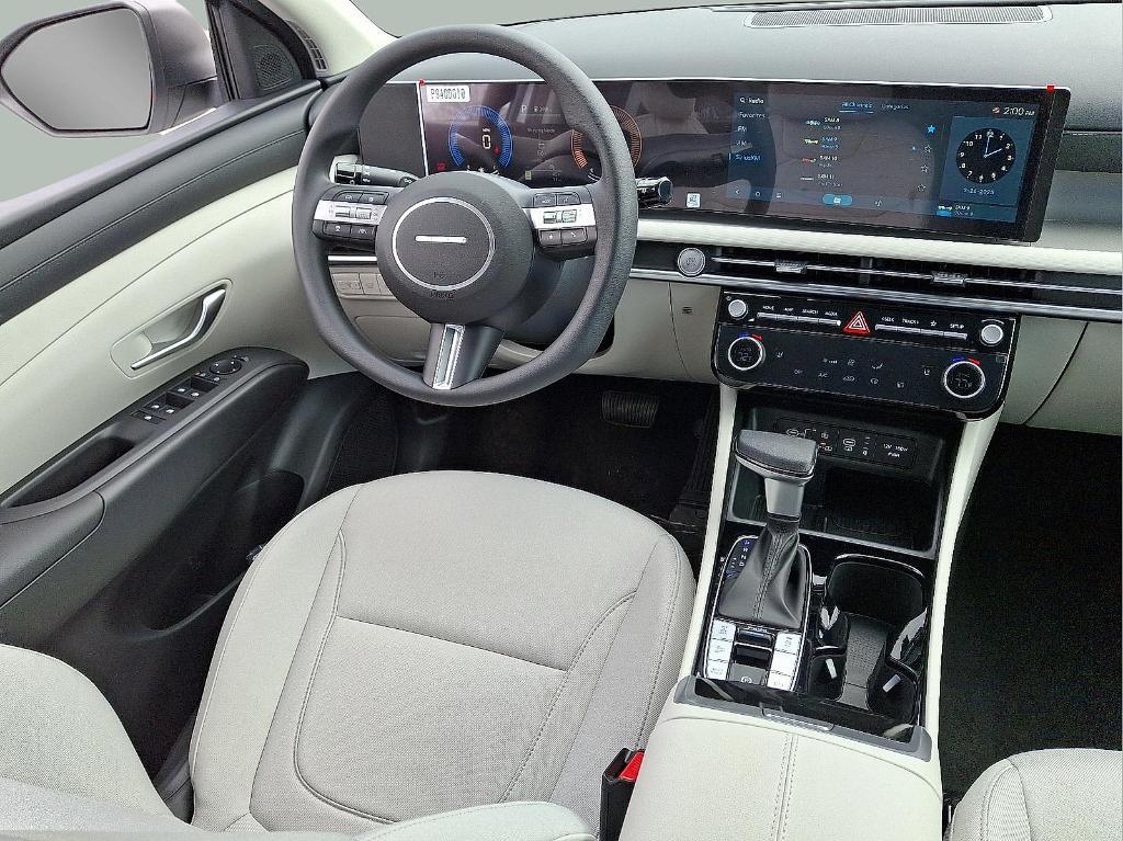 new 2025 Hyundai Tucson car, priced at $32,075