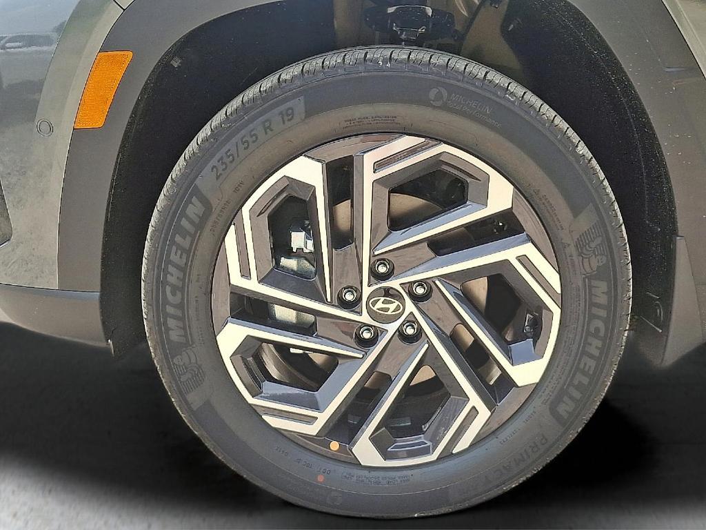 new 2025 Hyundai TUCSON Hybrid car, priced at $41,405