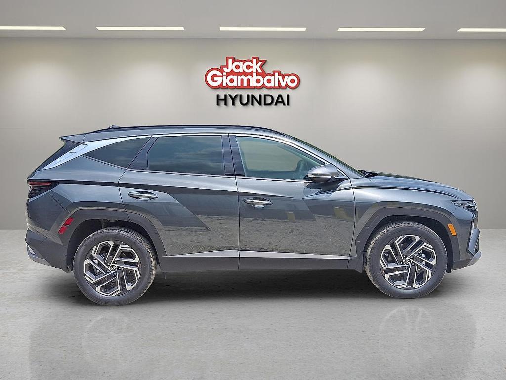 new 2025 Hyundai TUCSON Hybrid car, priced at $41,405