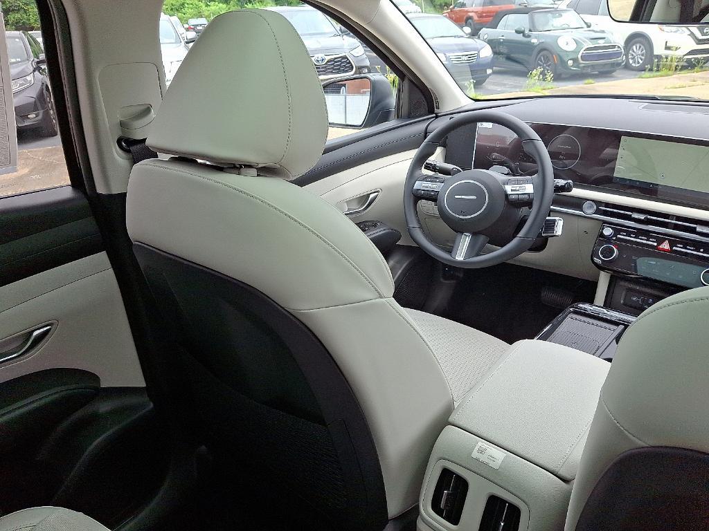new 2025 Hyundai TUCSON Hybrid car, priced at $34,966