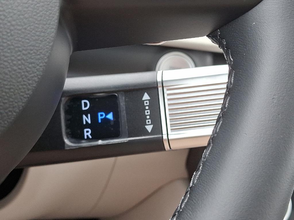 new 2025 Hyundai TUCSON Hybrid car, priced at $34,966