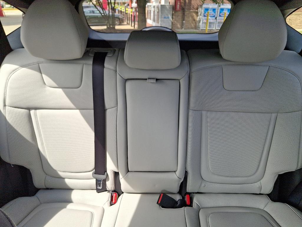 new 2025 Hyundai TUCSON Hybrid car, priced at $38,560
