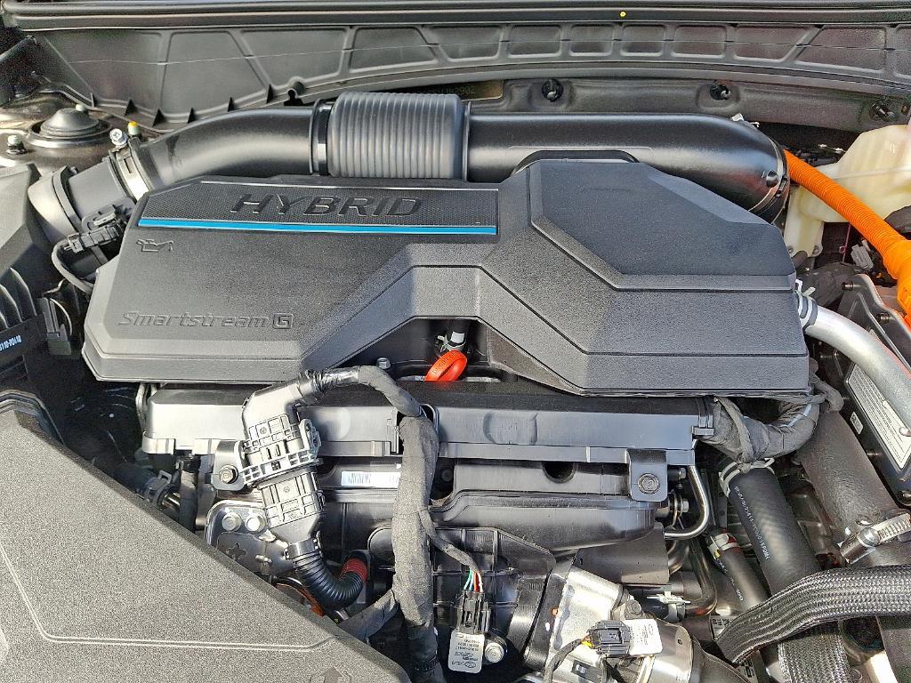 new 2025 Hyundai TUCSON Hybrid car, priced at $38,560
