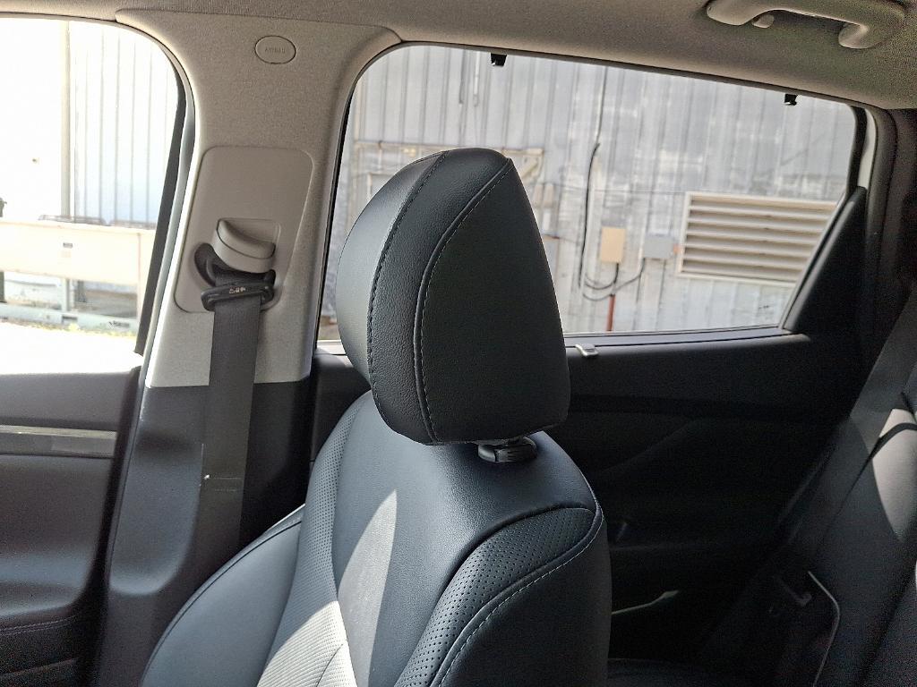 used 2023 Hyundai Santa Fe car, priced at $27,989