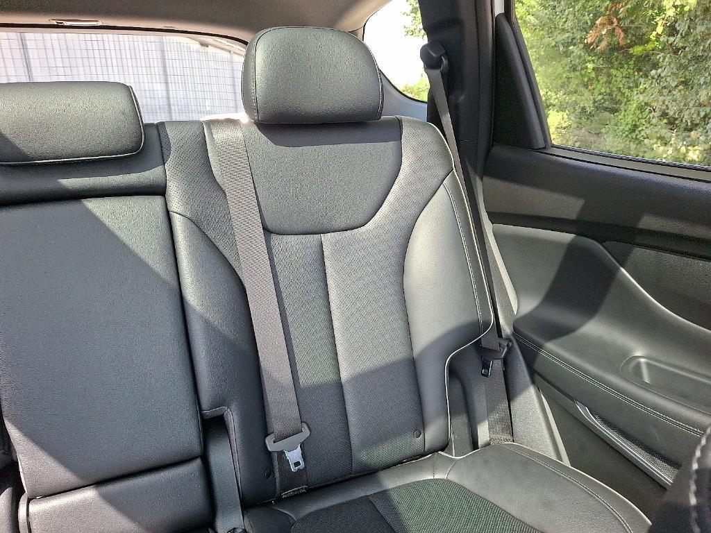 used 2023 Hyundai Santa Fe car, priced at $27,989