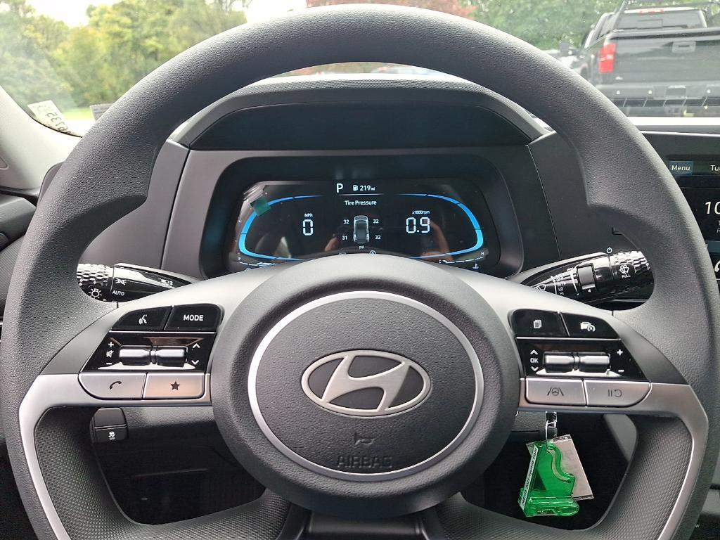 new 2025 Hyundai Elantra car, priced at $23,379