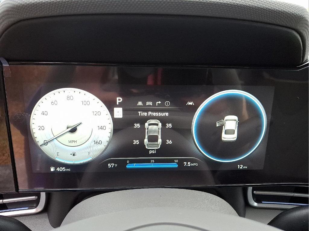 new 2025 Hyundai Elantra car, priced at $26,090