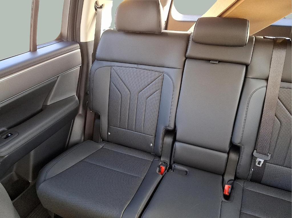 new 2025 Hyundai Santa Fe car, priced at $38,785
