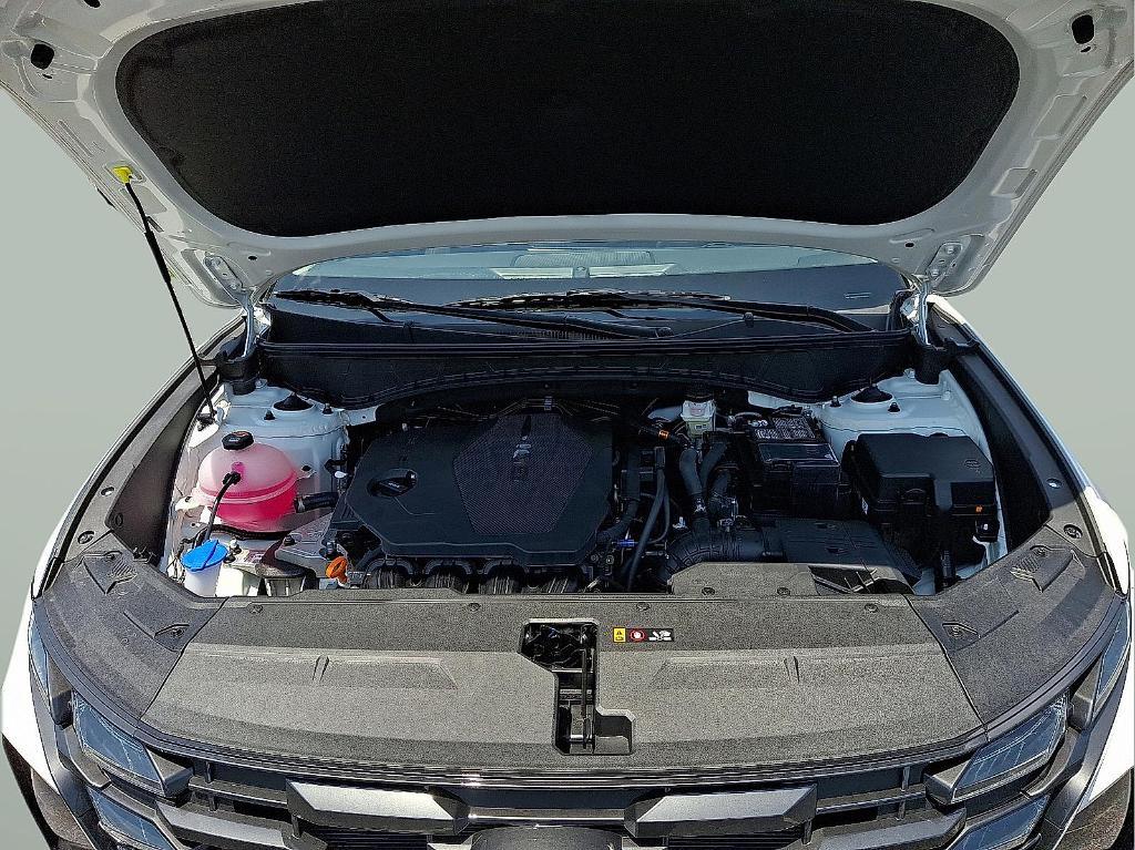 new 2025 Hyundai Tucson car, priced at $30,990
