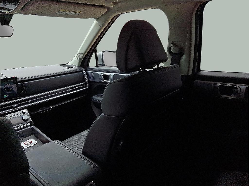 new 2025 Hyundai Santa Fe car, priced at $35,919