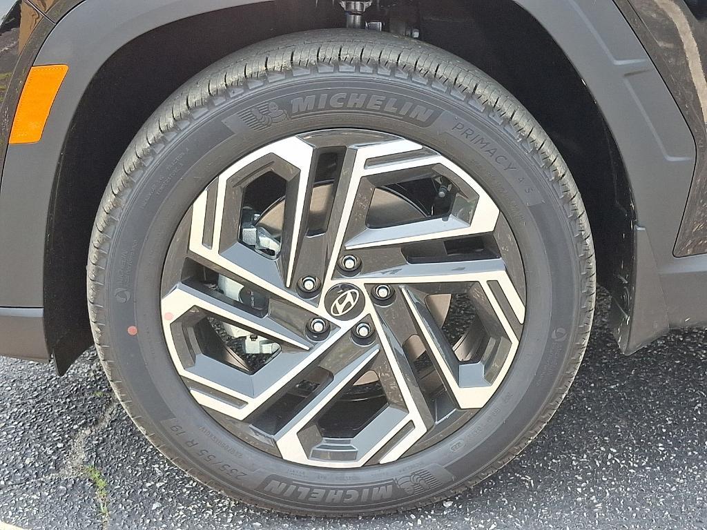 new 2025 Hyundai Tucson car, priced at $39,194