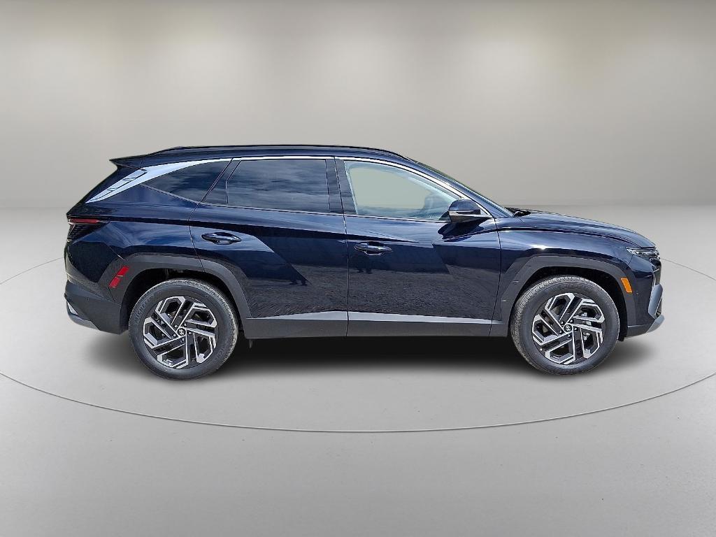 new 2025 Hyundai TUCSON Hybrid car, priced at $38,485