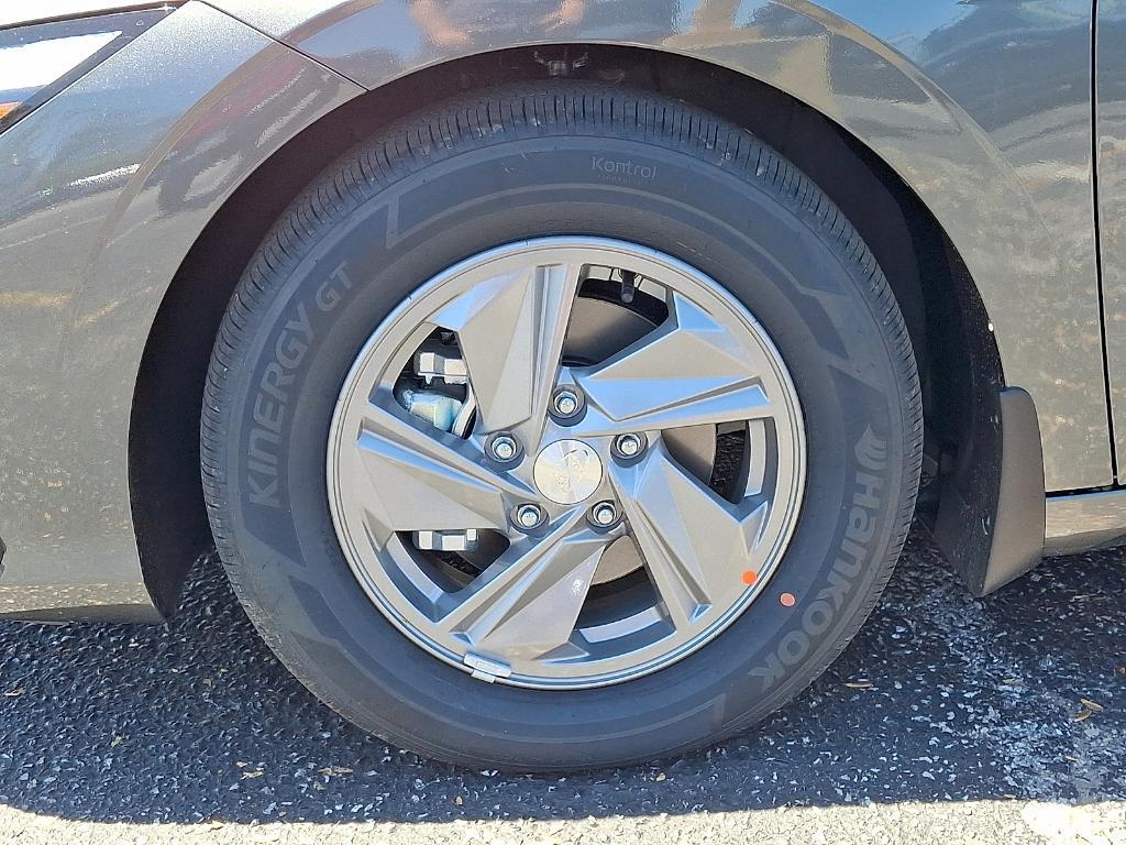 new 2025 Hyundai Elantra car, priced at $23,135
