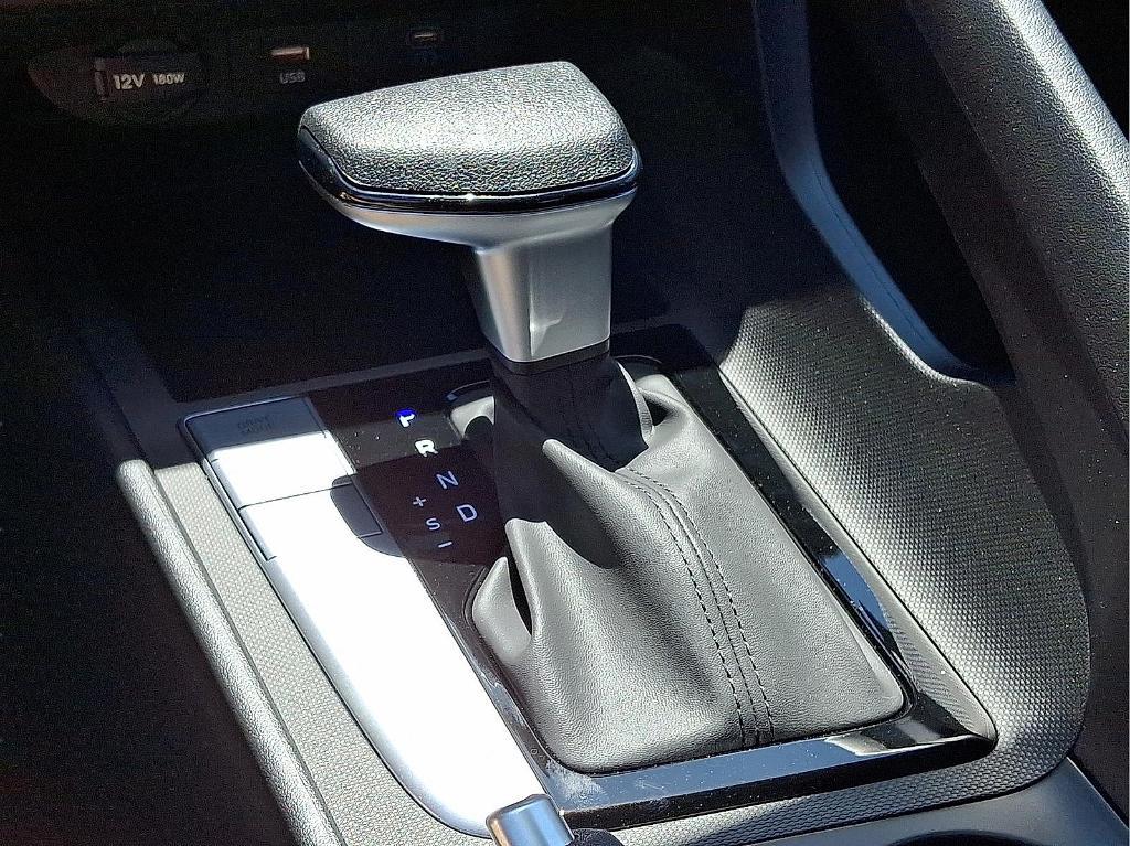 new 2025 Hyundai Elantra car, priced at $22,635