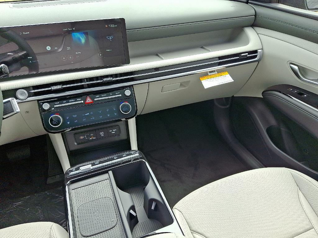 new 2025 Hyundai TUCSON Hybrid car, priced at $38,560