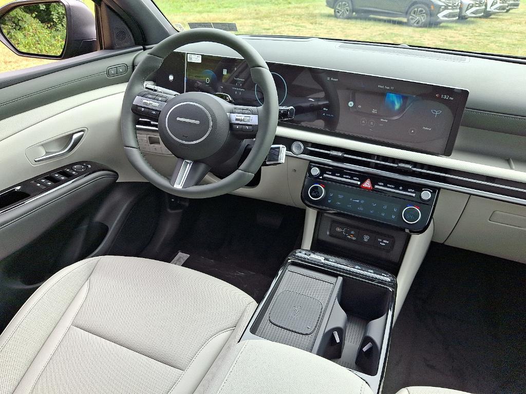 new 2025 Hyundai TUCSON Hybrid car, priced at $38,560