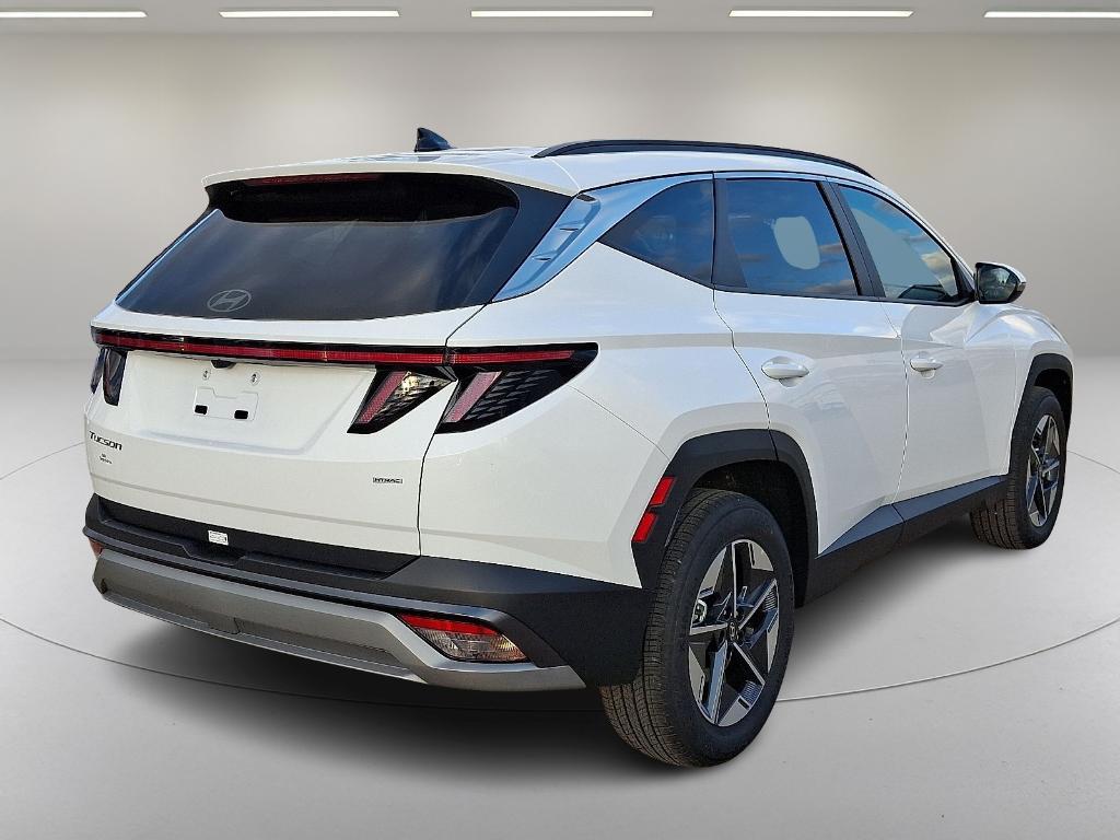 new 2025 Hyundai Tucson car, priced at $31,990