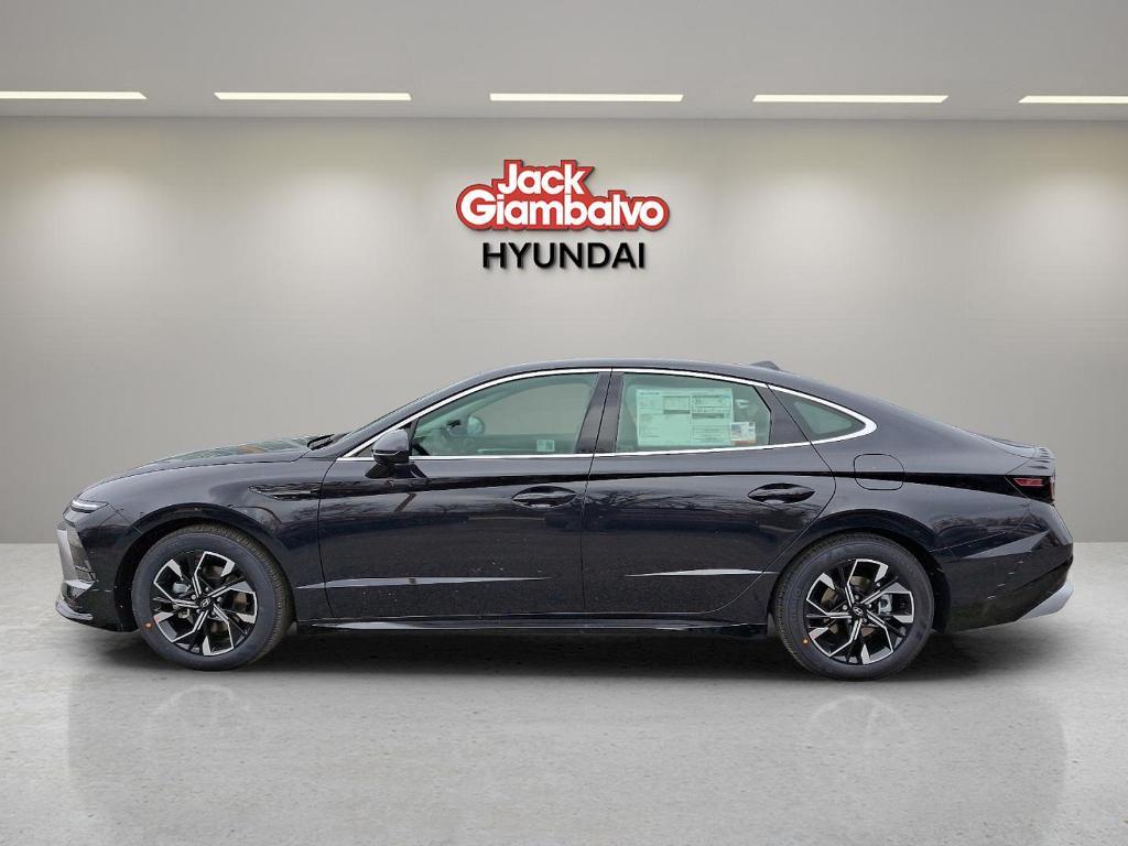 new 2025 Hyundai Sonata car, priced at $29,034